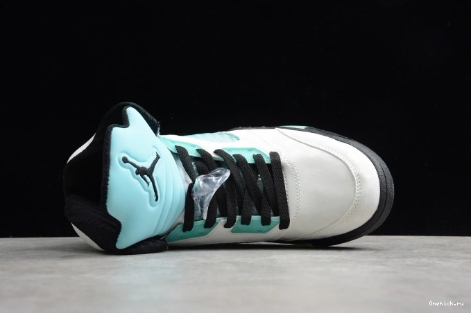 One Kick Air Green Jordan CN2932-100 Island 5 0708